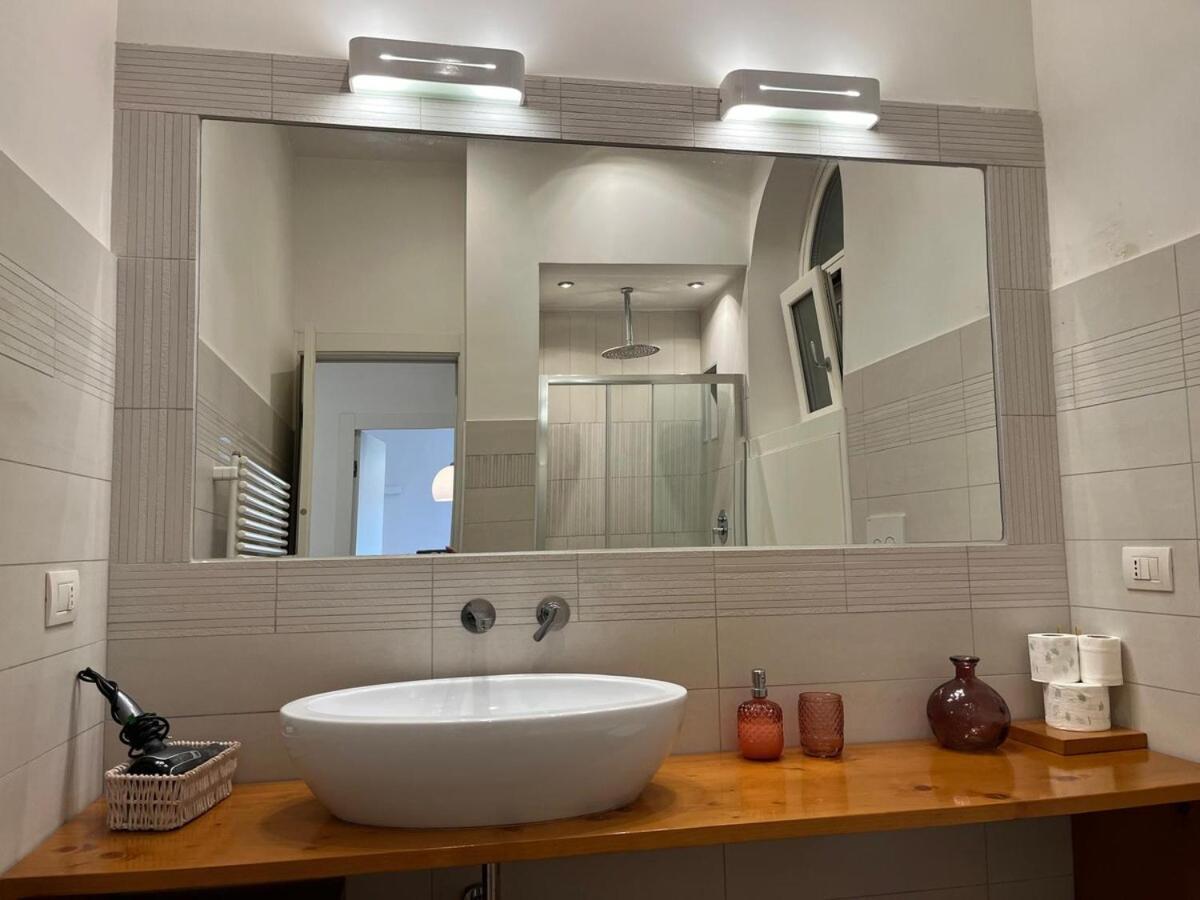 La Dolce Vita - Luxury Colosseum Boutique Apartment Рим Екстер'єр фото