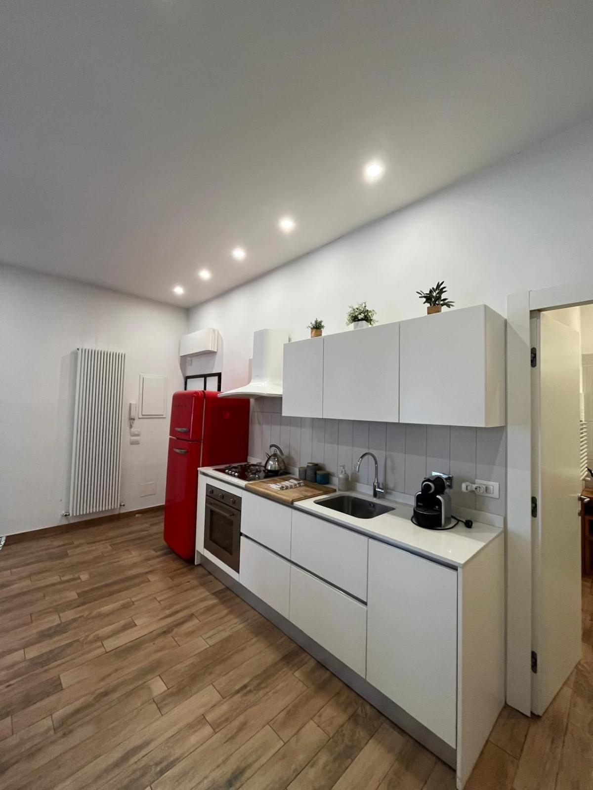 La Dolce Vita - Luxury Colosseum Boutique Apartment Рим Екстер'єр фото